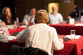 Interpretación simultánea de mesa redonda